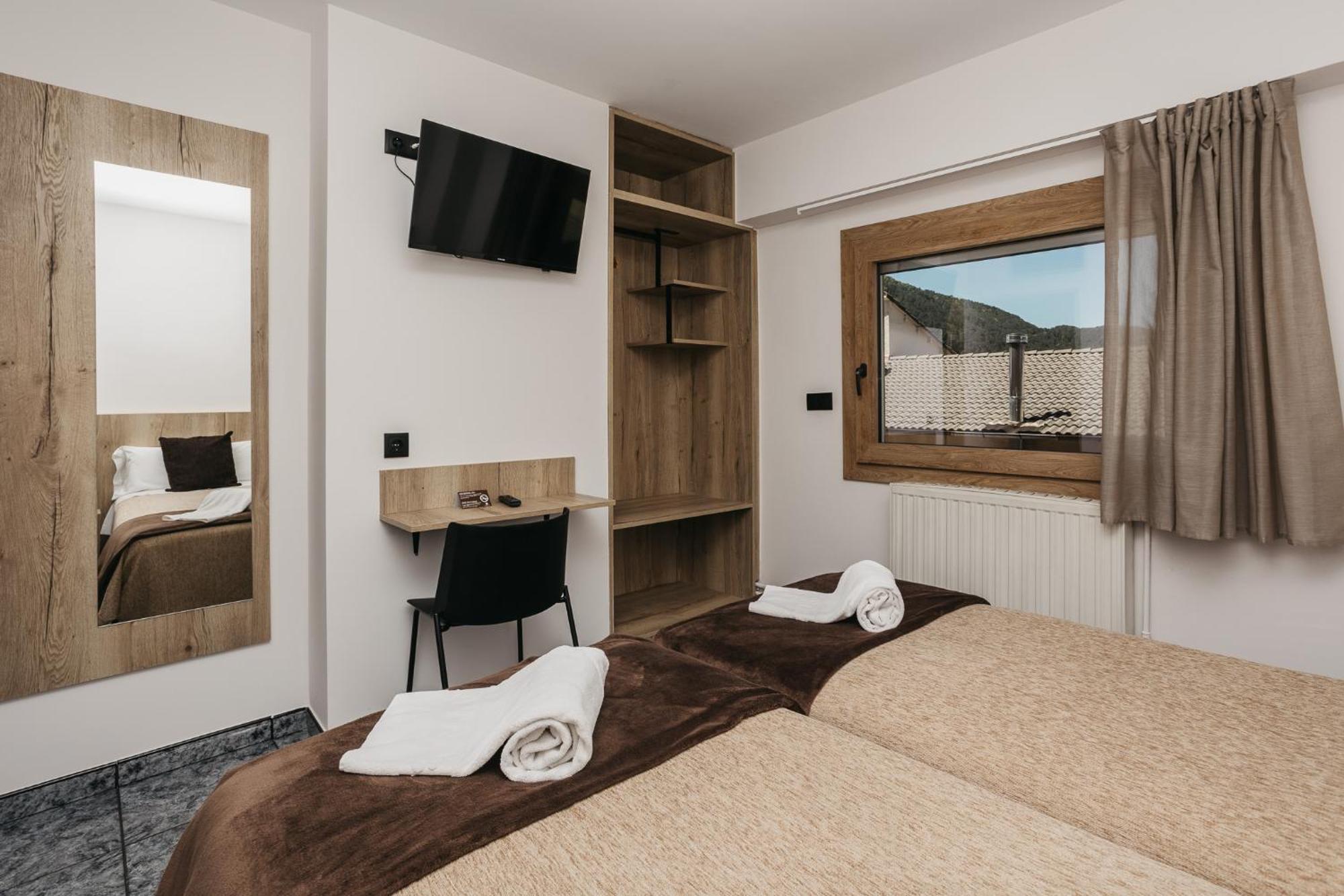 La Trobada Hotel Sport Ripoll Kültér fotó