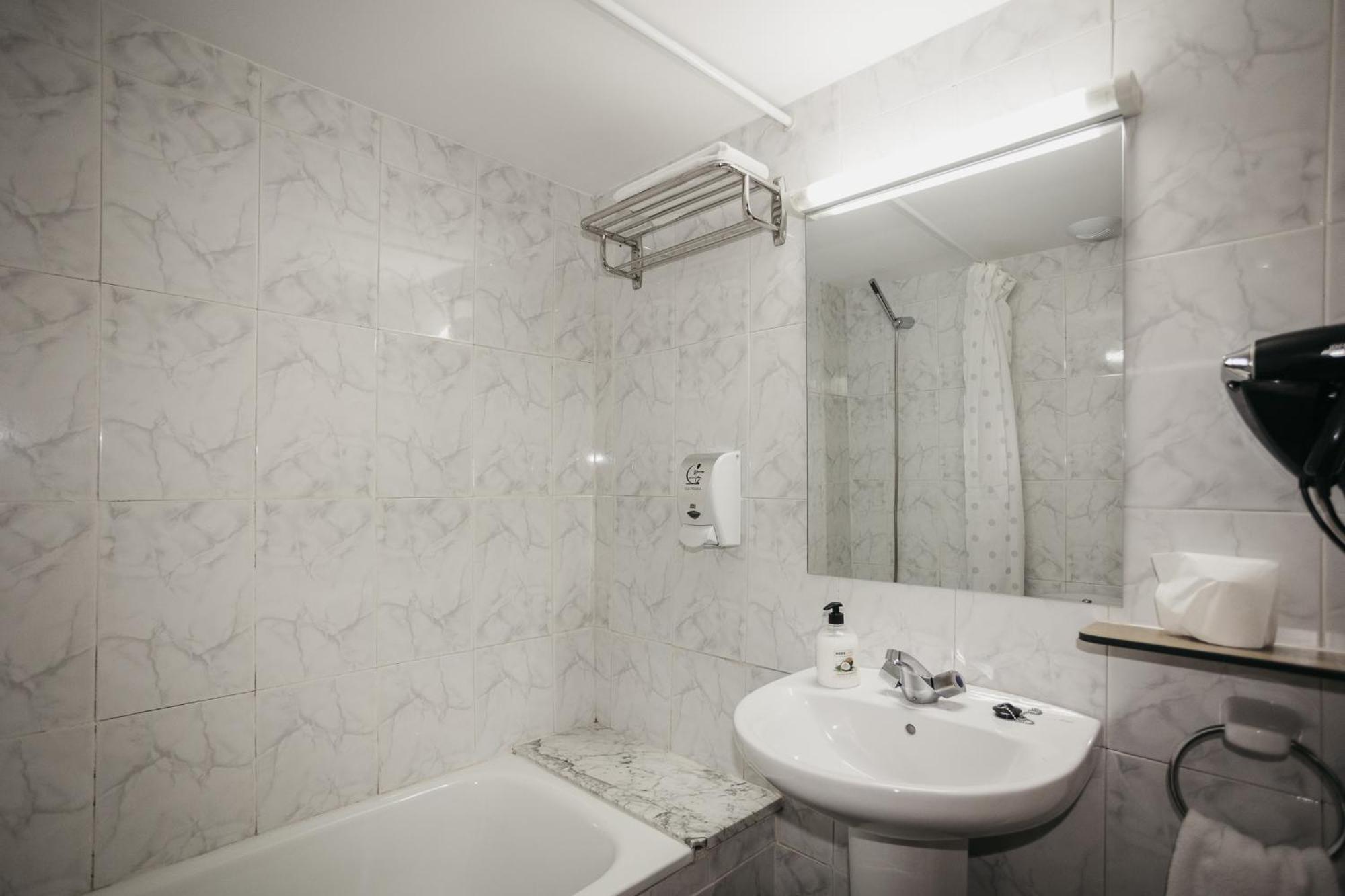 La Trobada Hotel Sport Ripoll Kültér fotó