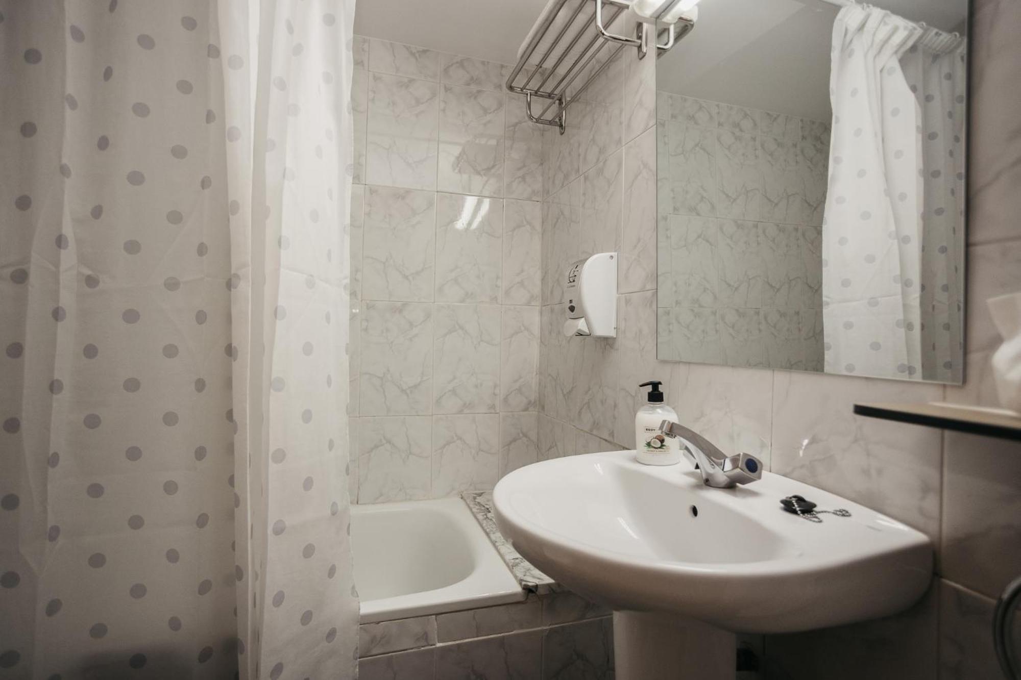 La Trobada Hotel Sport Ripoll Kültér fotó