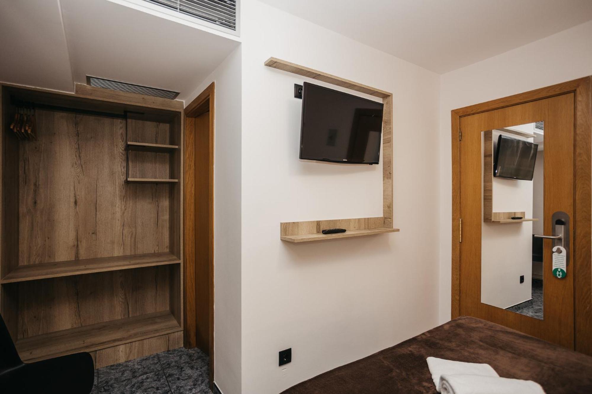 La Trobada Hotel Sport Ripoll Kültér fotó