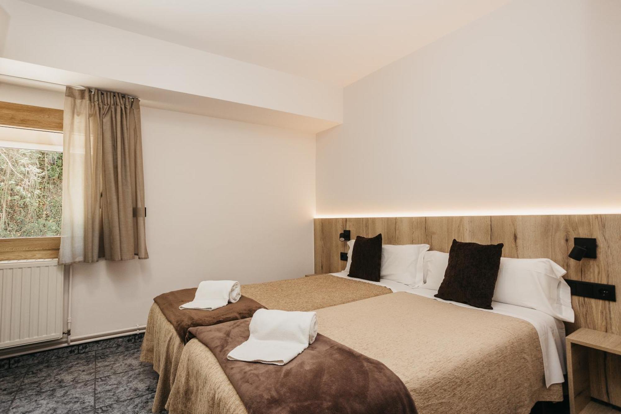 La Trobada Hotel Sport Ripoll Kültér fotó
